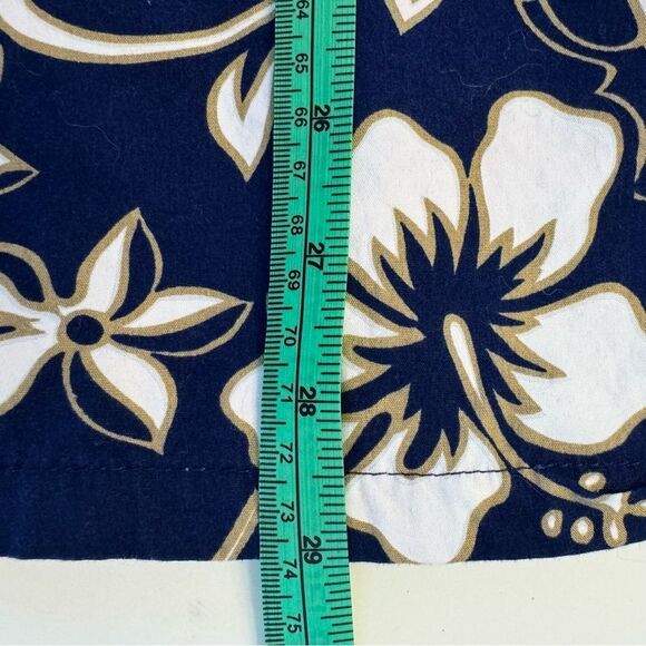 Hilo Hattie Hawaiian Shirt Navy Blue White Tan Floral Bold Button Front Shirt 1X - Picture 9 of 12